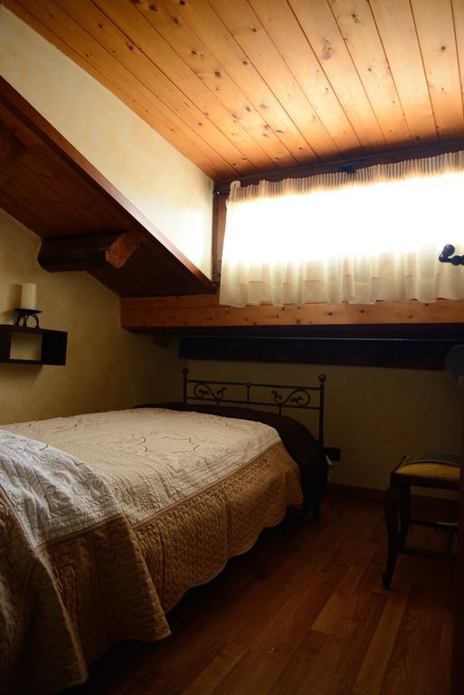 Alla Corte Dei Ventimiglia Montelepre Zimmer foto